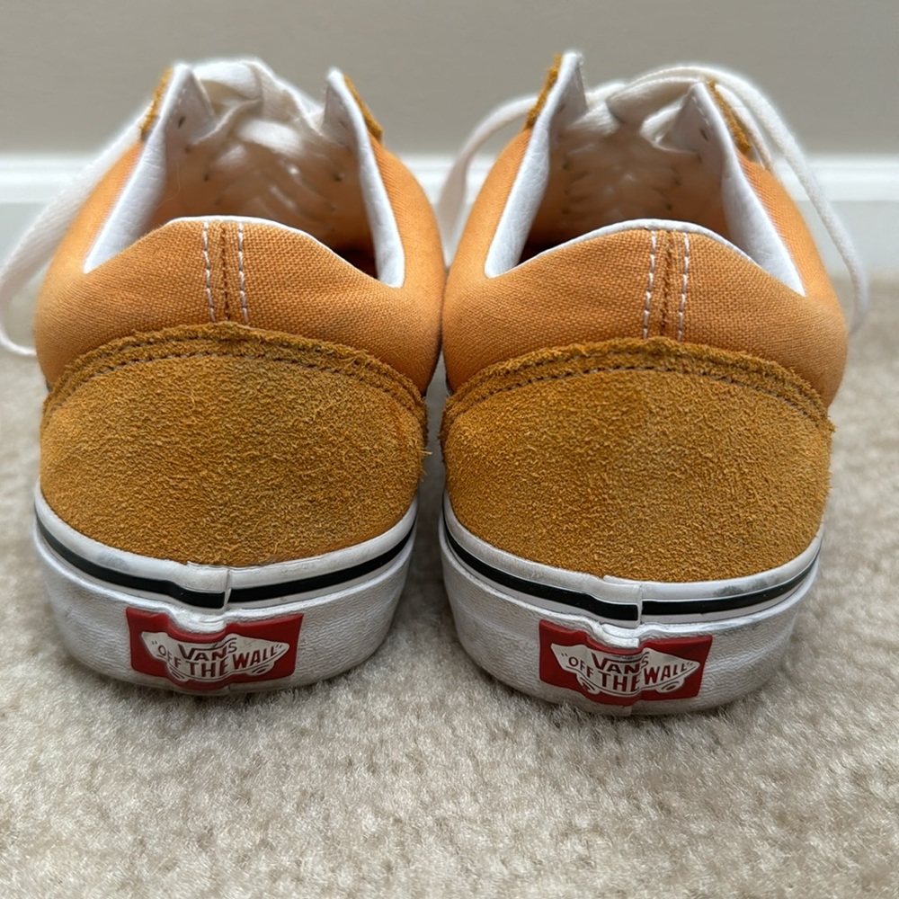 Vans - Picture 7 of 7